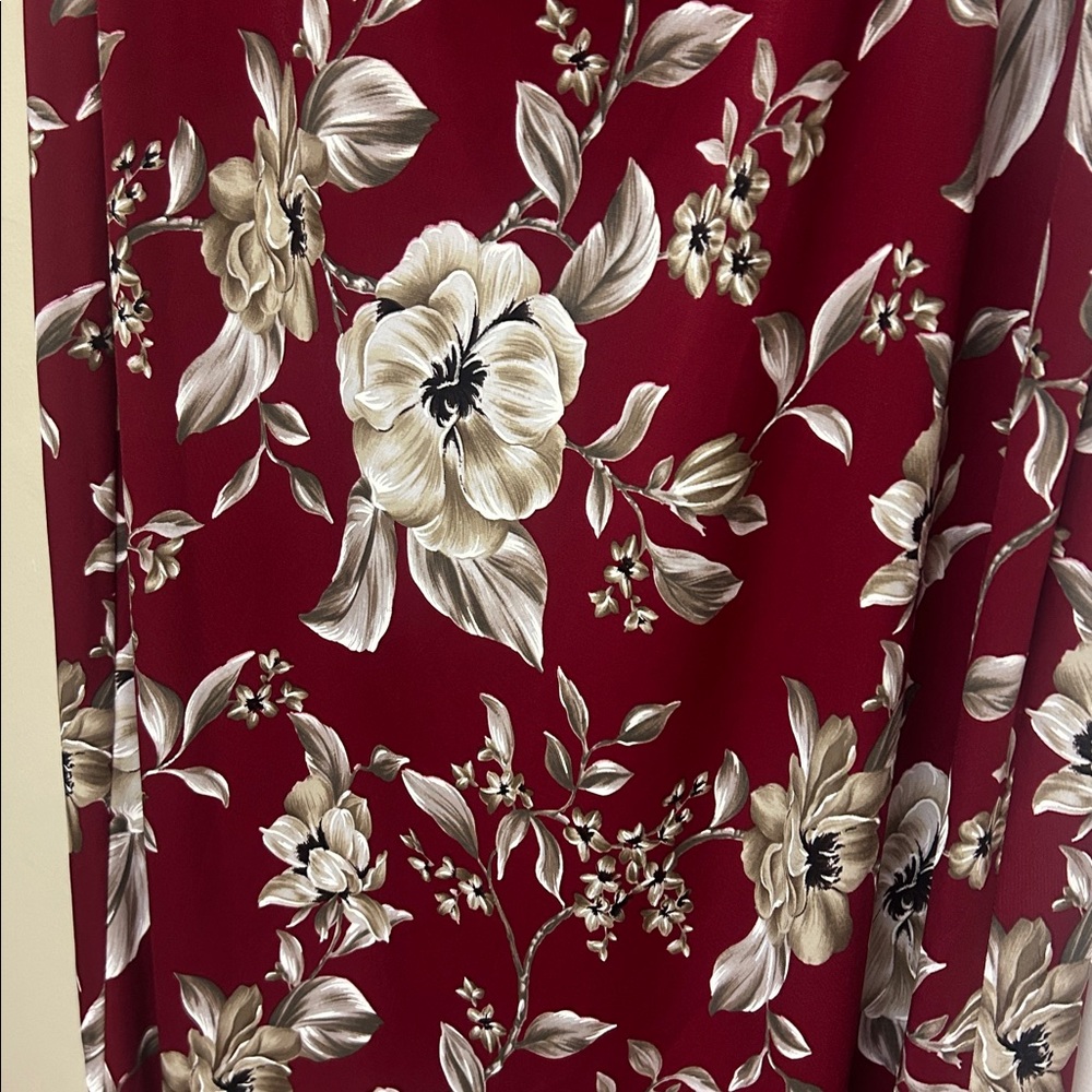Connected Apparel Floral Maxi Dress - Red and Cream - Picture 4 of 6